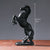 Statue Cheval Blanc en Résine: Artisanat Décoratif pour Bureau et Salon