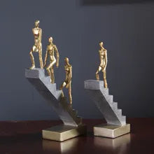Statue nordique escalier Moderne - Sculpture Nordique Abstraite en Résine - Pièce d'Art Dorée