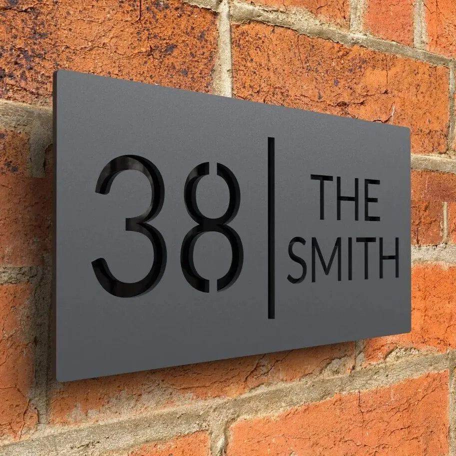 Luxe en Plein Air: Plaque Décorative Extérieure Personnalisable
